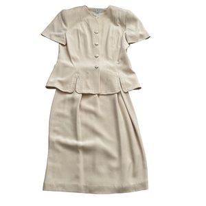 Vintage Shomi Petites Jacket and Skirt Suit Size 8 Cream 100% Silk